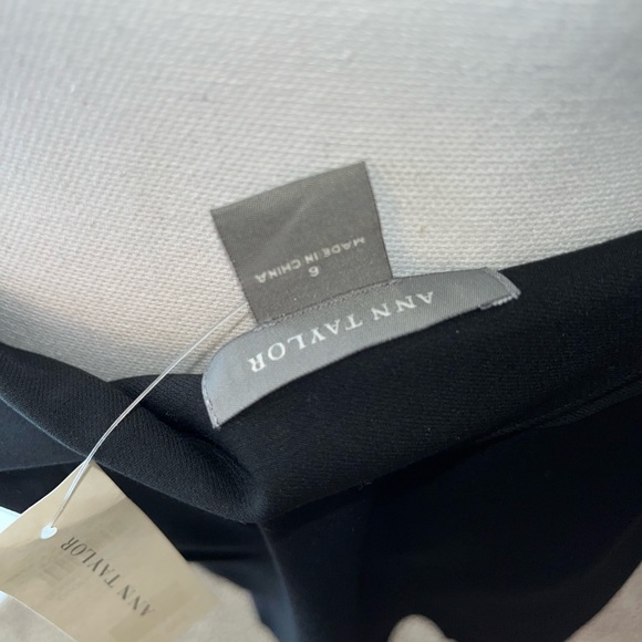 Black Ann Taylor Smooth Skirt, Size 6, NWT - Picture 4 of 6